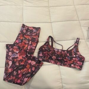 altheta set. xl 7/8 leggings and xl sports bra